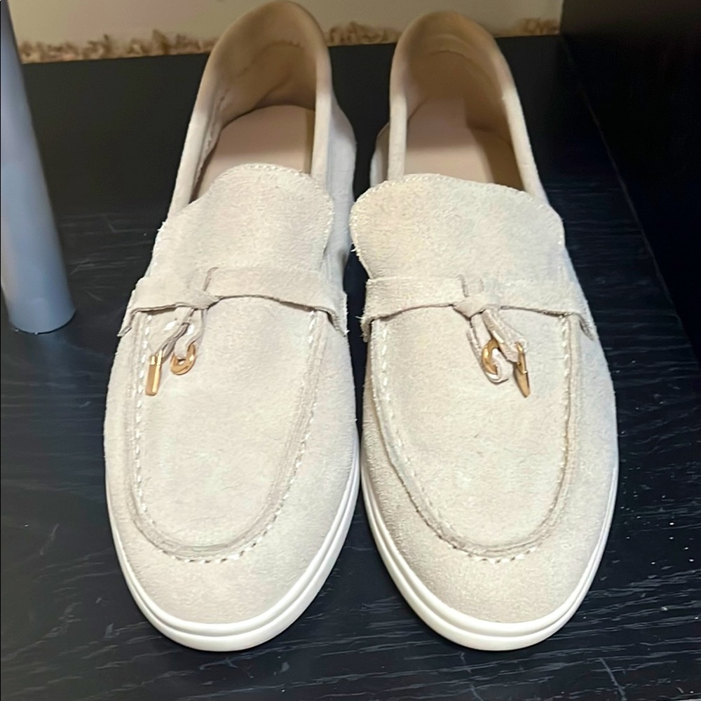 Cream Sandstone Suede Loafer Gold Flexible Removable Insole Tassel Walk Loafer